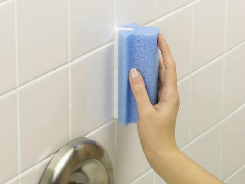 3 essential bathroom cleaning secrets